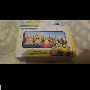 Micro minions playset